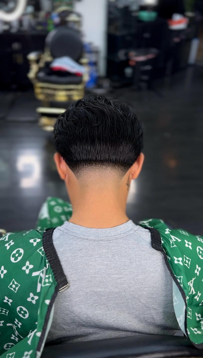 Fade and precision cut detail, look 3
